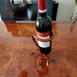 Wine holder